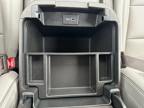 Certified 2022 GMC Yukon SLT AWD/4WD image 7