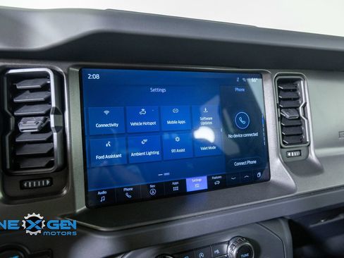 Used 2025 Ford Bronco Badlands AWD/4WD image 23