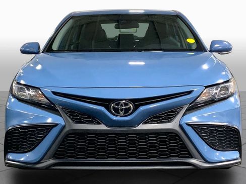 Used 2024 Toyota Camry SE FWD image 4