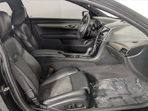 Used 2017 Cadillac ATS V w/ Luxury Package RWD image 18