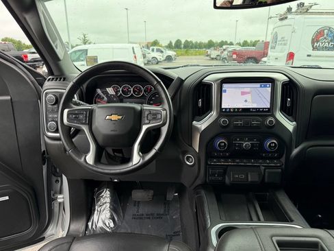 Used 2022 Chevrolet Silverado 1500 LTZ w/ LTZ Premium Package AWD/4WD image 15