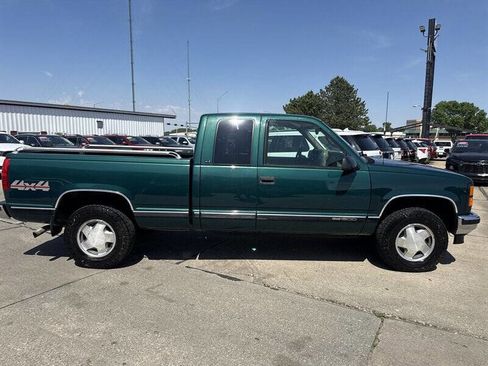 Used 1997 GMC Sierra 1500 4x4 Extended Cab w/ Image Max Pkg image 9