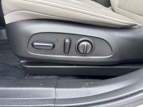 Used 2024 Buick Envista Avenir image 16