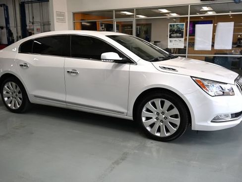 Used 2016 Buick LaCrosse Leather w/ Ultra Luxury Package AWD/4WD image 4