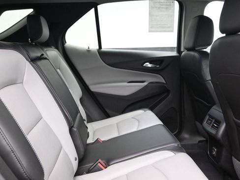 Used 2019 Chevrolet Equinox Premier image 12