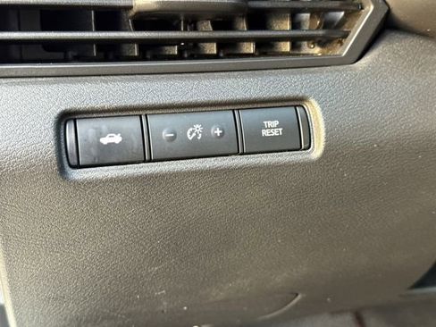 Used 2024 Nissan Altima 2.5 SR w/ SR Premium Package image 21