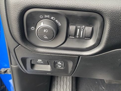 New 2026 RAM 1500 4x4 Crew Cab image 26