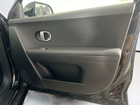 Used 2024 Hyundai Ioniq 5 SEL RWD image 32