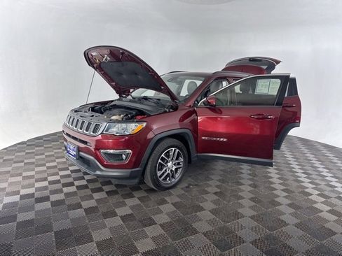 Used 2020 Jeep Compass Latitude image 10