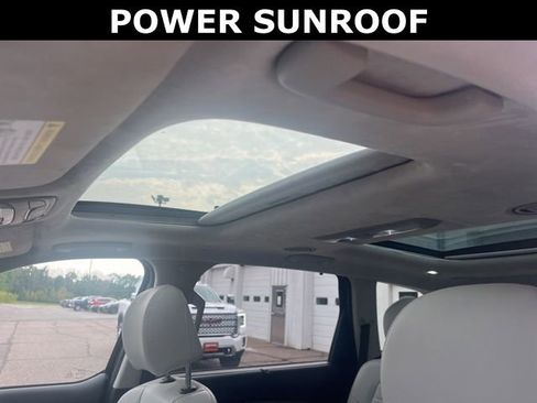 Used 2022 Kia Telluride SX image 32