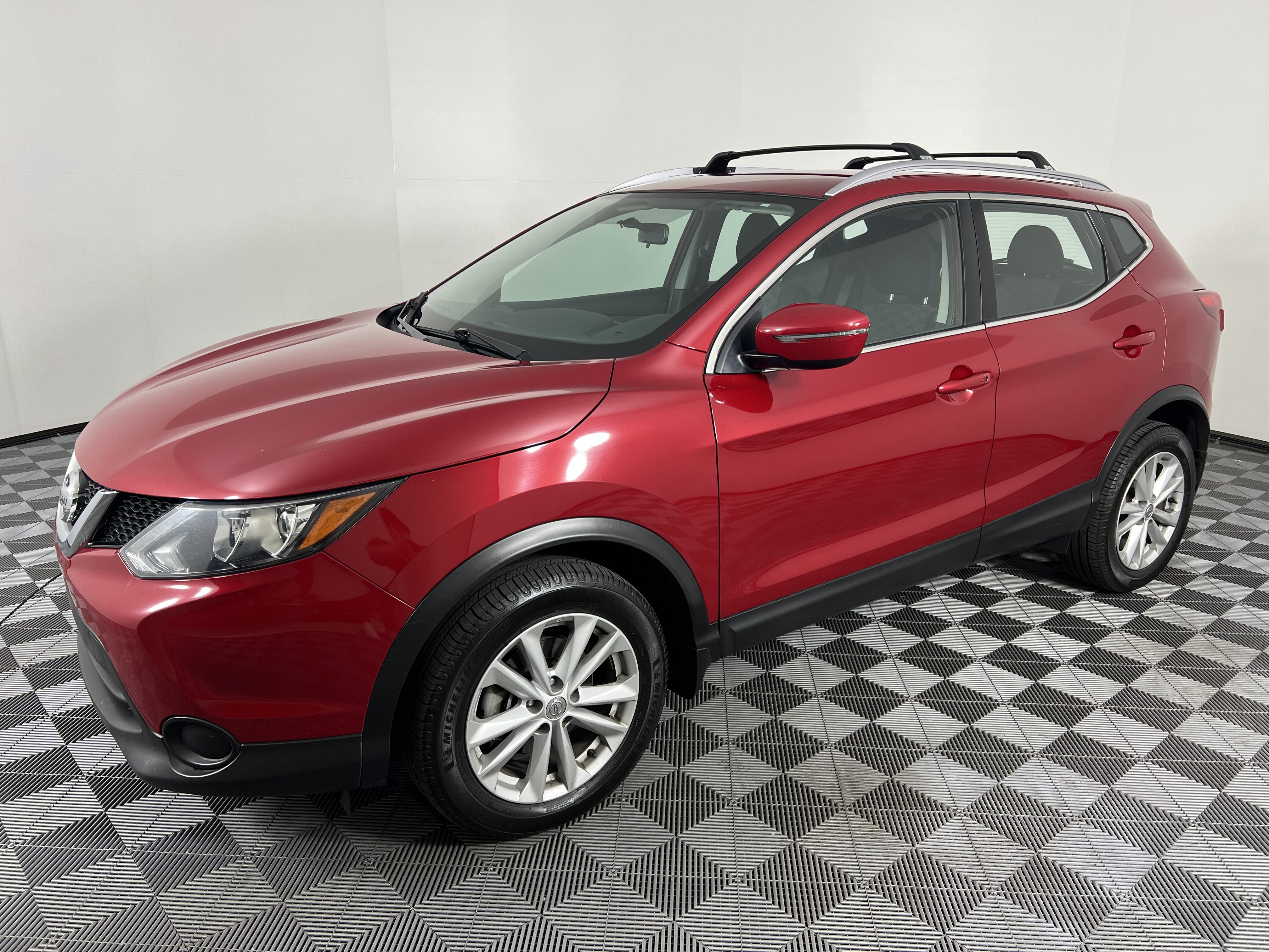 Used 2018 Nissan Rogue Sport SV AWD/4WD image 8