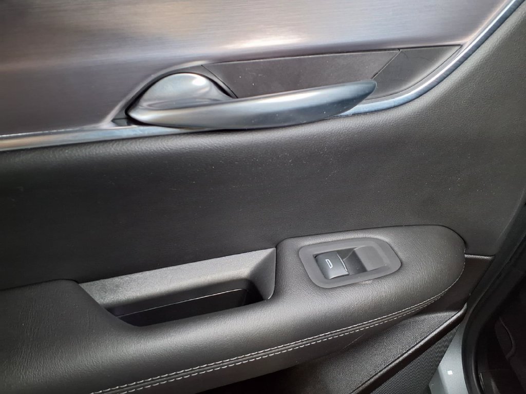 Certified 2023 Cadillac XT5 Luxury FWD image 18