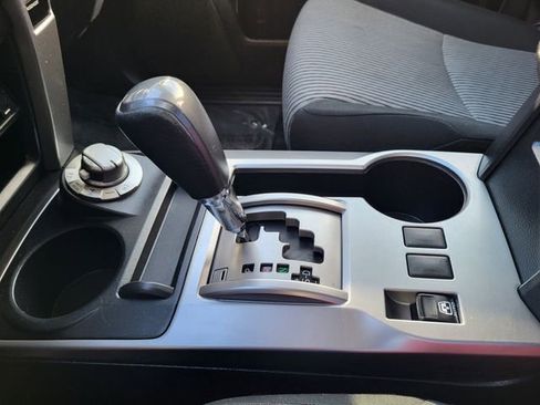 Used 2016 Toyota 4Runner SR5 image 25