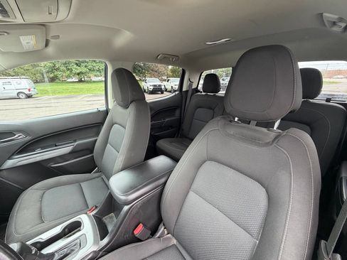 Used 2019 Chevrolet Colorado LT w/ LT Convenience Package AWD/4WD image 7