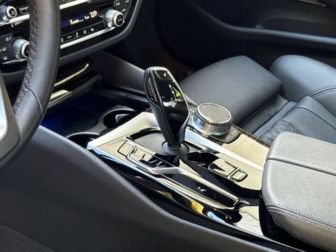 Certified 2023 BMW 530i xDrive w/ Premium Package image 10