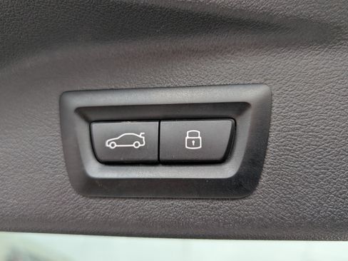 Used 2024 BMW X7 xDrive40i AWD/4WD image 14