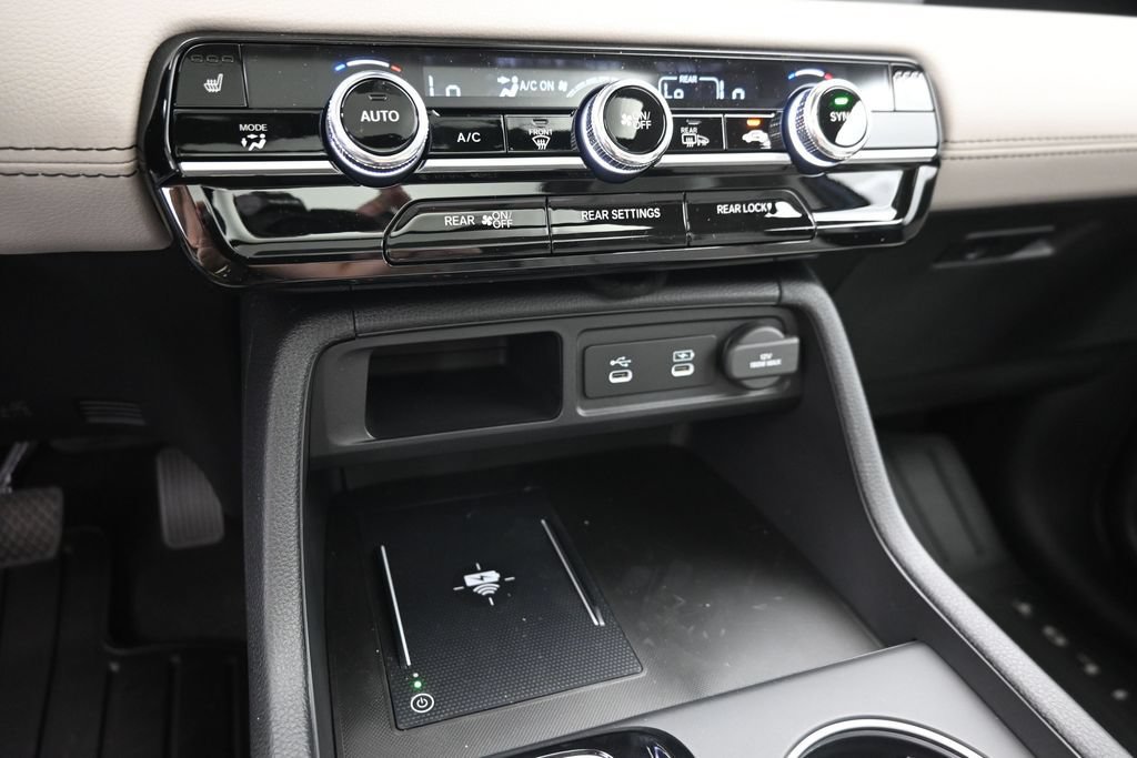 New 2026 Honda Pilot Touring image 19
