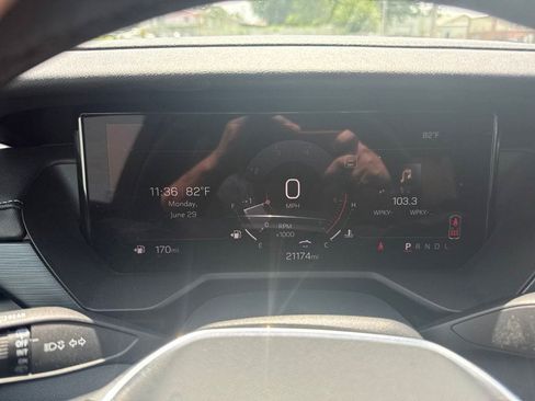 Used 2025 GMC Acadia Elevation FWD image 26