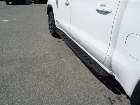 Used 2021 GMC Sierra 1500 AT4 w/ AT4 Value Package AWD/4WD image 12
