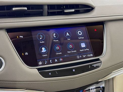 Used 2021 Cadillac XT5 Premium Luxury image 16