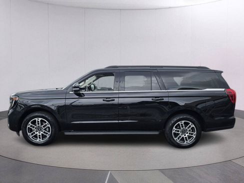 Used 2025 Ford Expedition Max Active AWD/4WD image 8