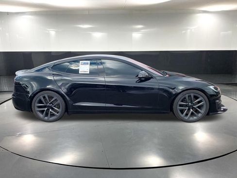 Used 2022 Tesla Model S Base image 3