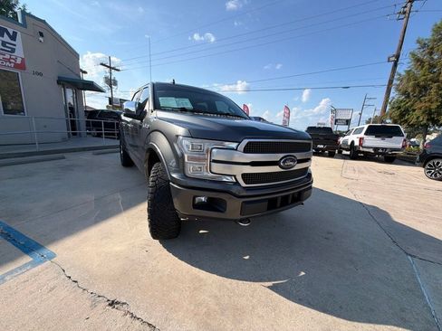 Used 2019 Ford F150 Platinum w/ Equipment Group 701A Luxury AWD/4WD image 6