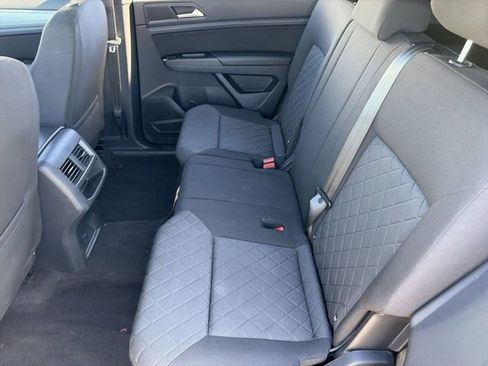 Used 2020 Volkswagen Atlas Cross Sport S image 18