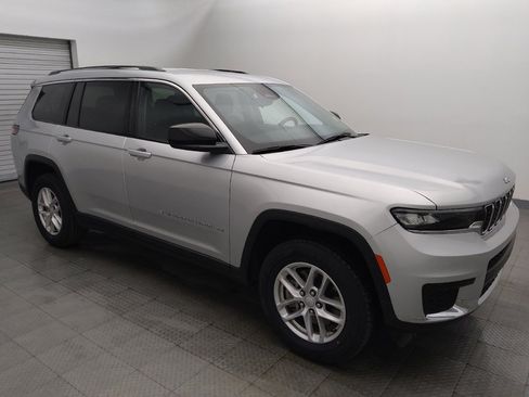 Used 2023 Jeep Grand Cherokee L Laredo image 11