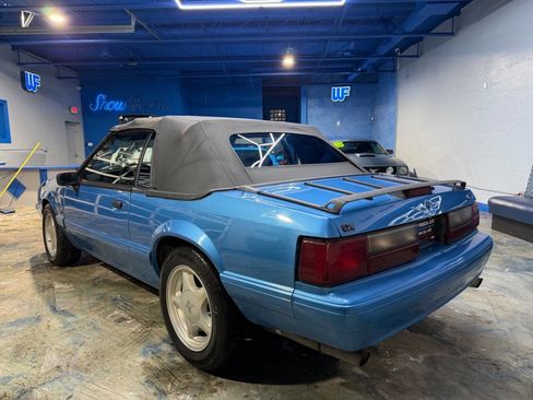 Used 1992 Ford Mustang LX RWD image 17