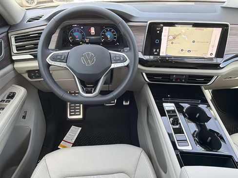 New 2026 Volkswagen Atlas SEL Premium R-Line AWD/4WD image 17