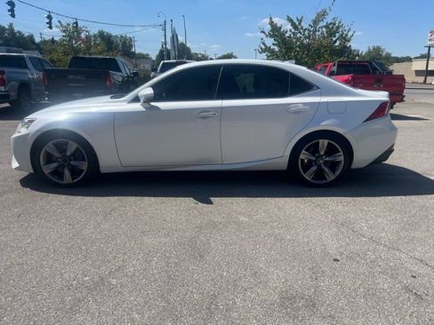 Used 2015 Lexus IS 350 w/ Navigation System Package RWD image 3