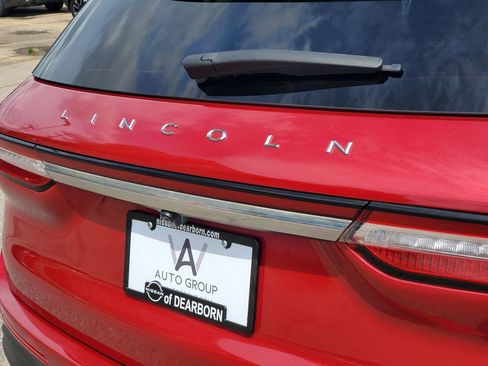 Used 2021 Lincoln Corsair AWD image 6