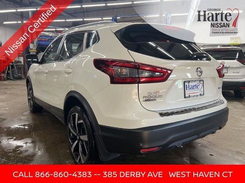Certified 2022 Nissan Rogue Sport SL w/ Premium Package image 3