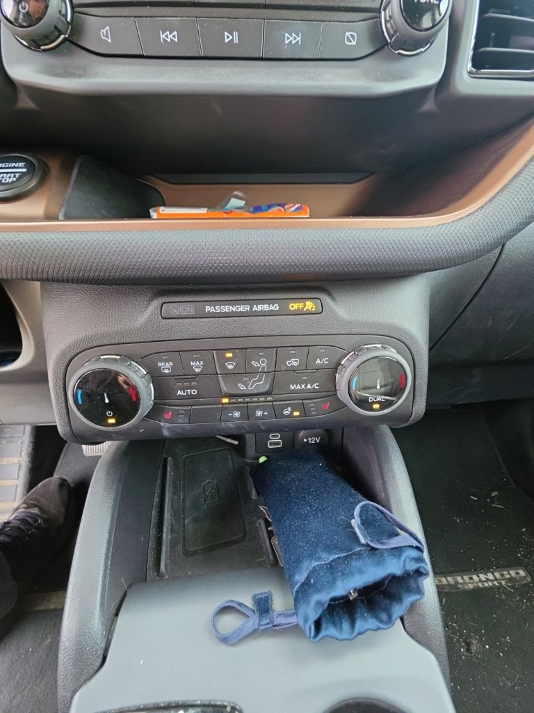 Used 2023 Ford Bronco Sport Outer Banks w/ Tech Package AWD/4WD image 14