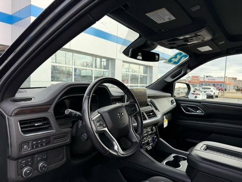 Used 2023 Chevrolet Tahoe Z71 w/ Luxury Package image 6