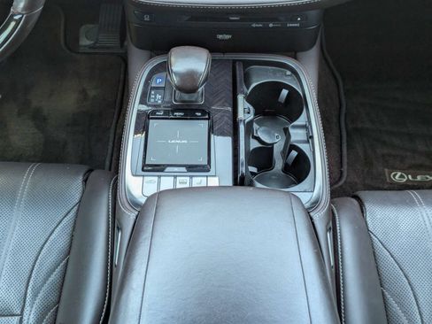 Used 2018 Lexus LS 500 w/ Luxury Package RWD image 6