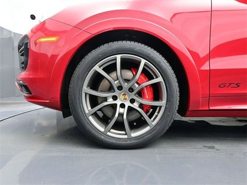 Used 2023 Porsche Cayenne GTS w/ Assistance Package image 6