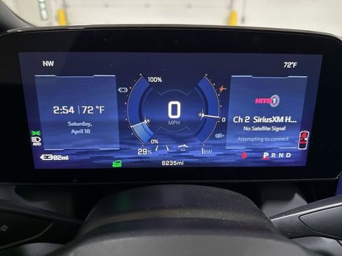 Used 2026 Chevrolet Equinox EV LT FWD image 12