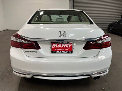 Used 2016 Honda Accord LX image 4