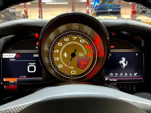 Used 2022 Ferrari 812 GTS RWD image 13