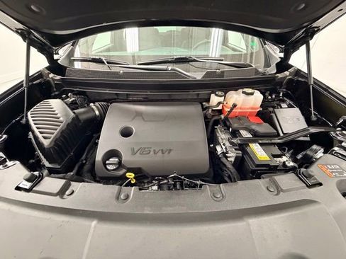 Certified 2024 Chevrolet Traverse RS image 33