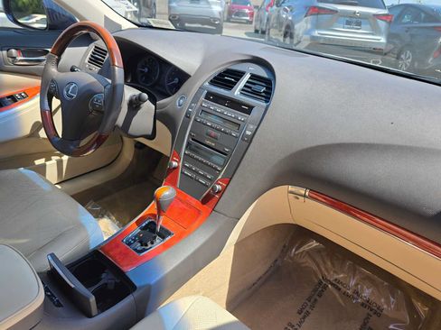 Used 2010 Lexus ES 350 FWD image 11