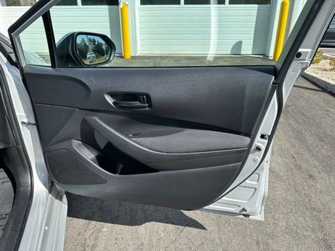Used 2024 Toyota Corolla LE FWD image 11