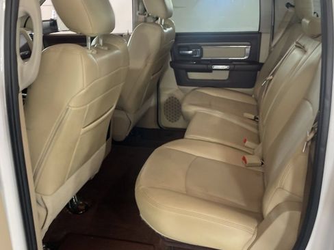 Used 2017 RAM 1500 Laramie w/ Convenience Group AWD/4WD image 14