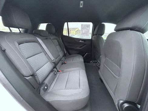 Used 2025 Chevrolet Equinox LT image 19