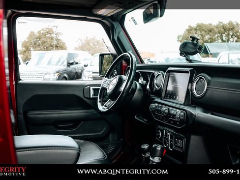 Used 2021 Jeep Gladiator Overland w/ Popular Equipment Package AWD/4WD image 50