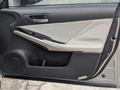 Used 2015 Lexus IS 200t image 35