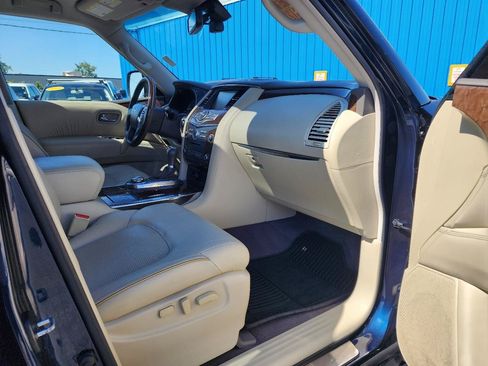 Used 2017 INFINITI QX80 4WD w/ Driver Assistance Package image 31