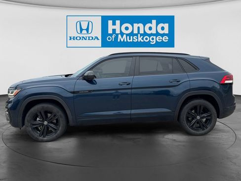 Used 2023 Volkswagen Atlas Cross Sport SEL R-Line AWD/4WD image 5